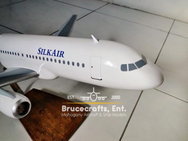 Model of A320-200 Silkair with detailed craftsmanship.